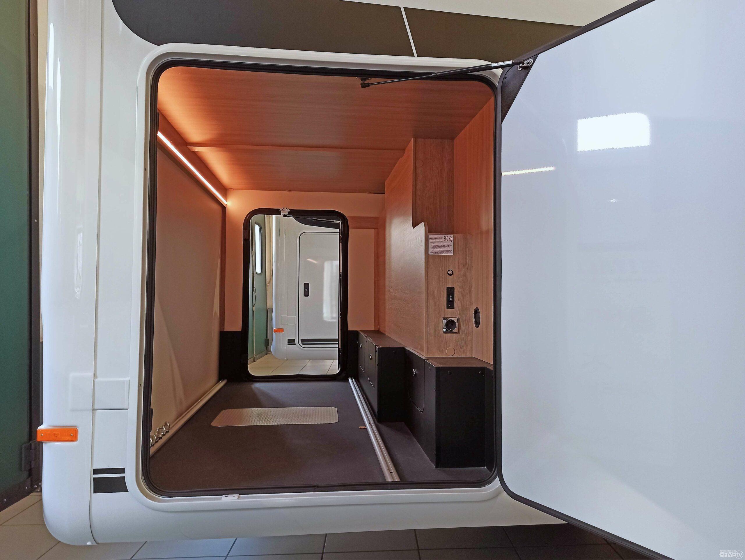 Laika Ecovip H 2109 – Motorhome con letti gemelli