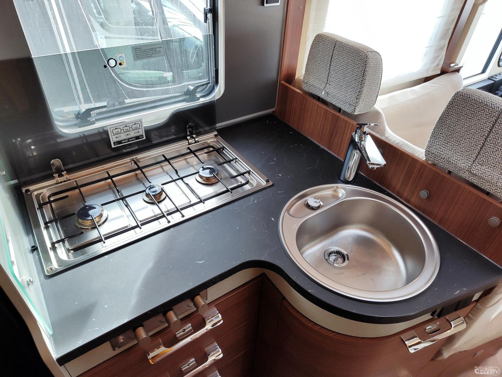 Hymer BMC I 550 Whiteline – Motorhome matrimoniale